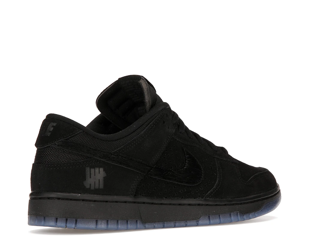 Vue 33 de Nike Dunk Low SP Undefeated 5 On It Black