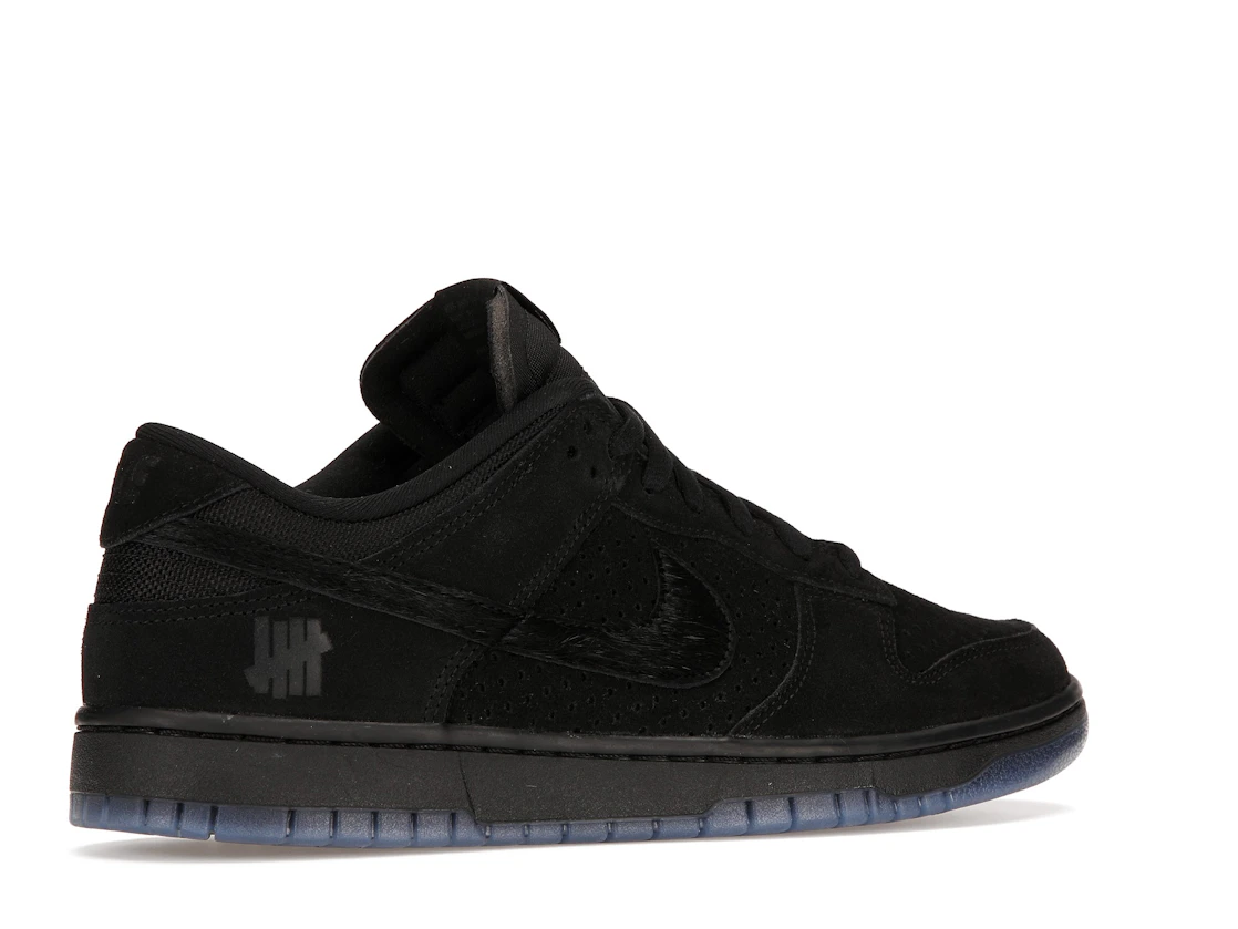 Vue 34 de Nike Dunk Low SP Undefeated 5 On It Black