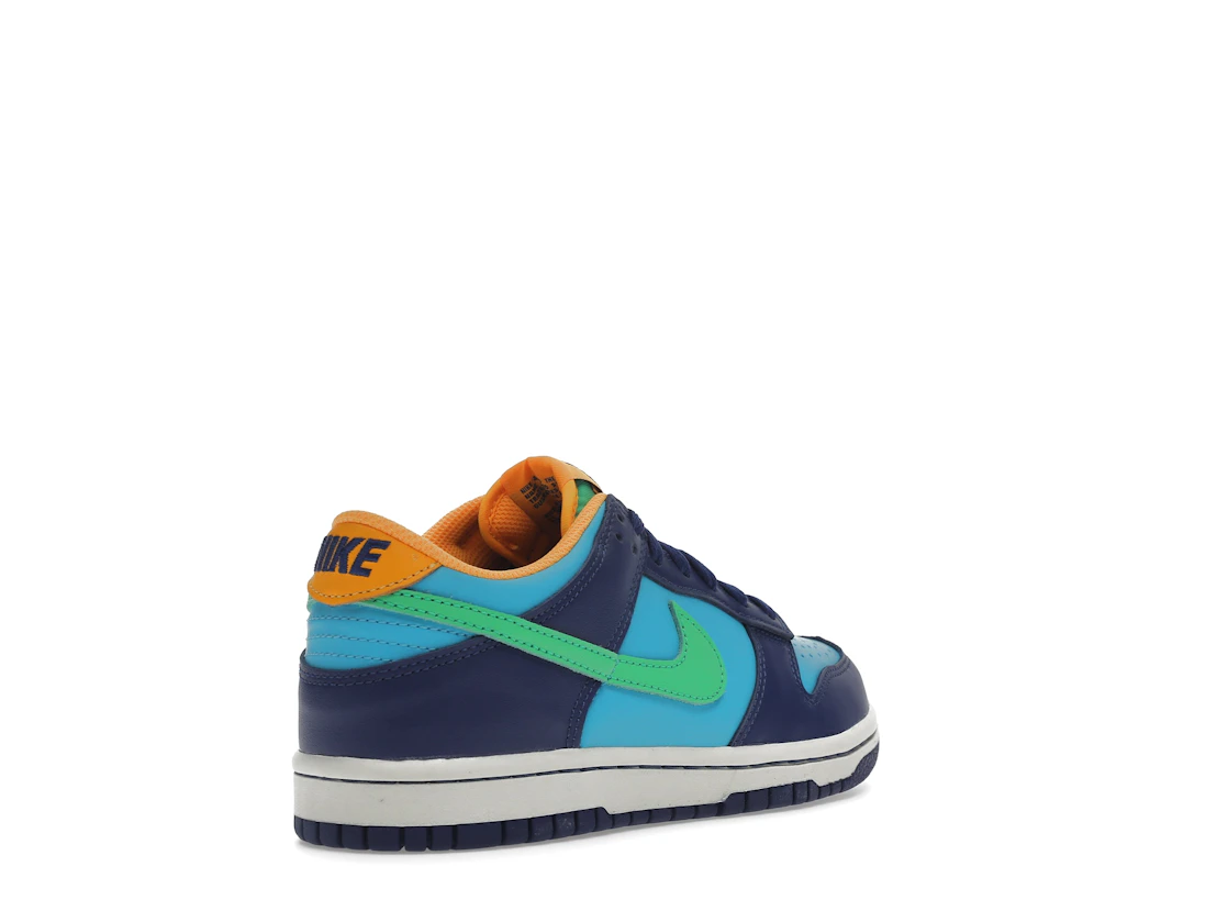 Vue 32 de Nike Dunk Low All-Star (2023) (GS)