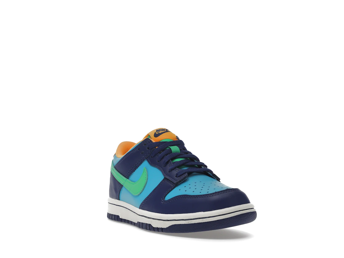 Vue 7 de Nike Dunk Low All-Star (2023) (GS)