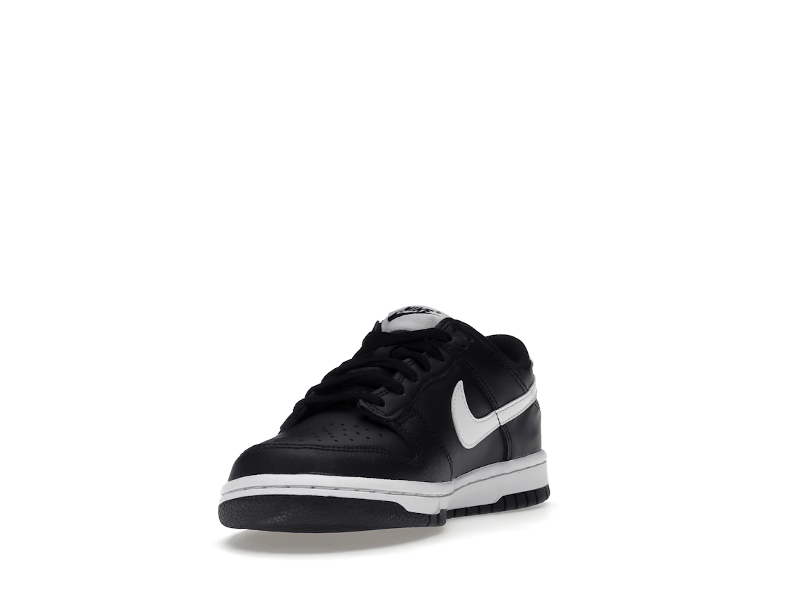Vue 13 de Nike Dunk Low Black Panda 2.0 (GS)