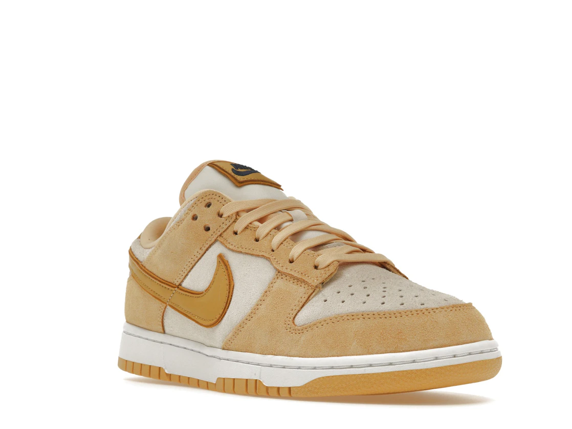 Vue 6 de Nike Dunk Low Celestial Gold Suede 