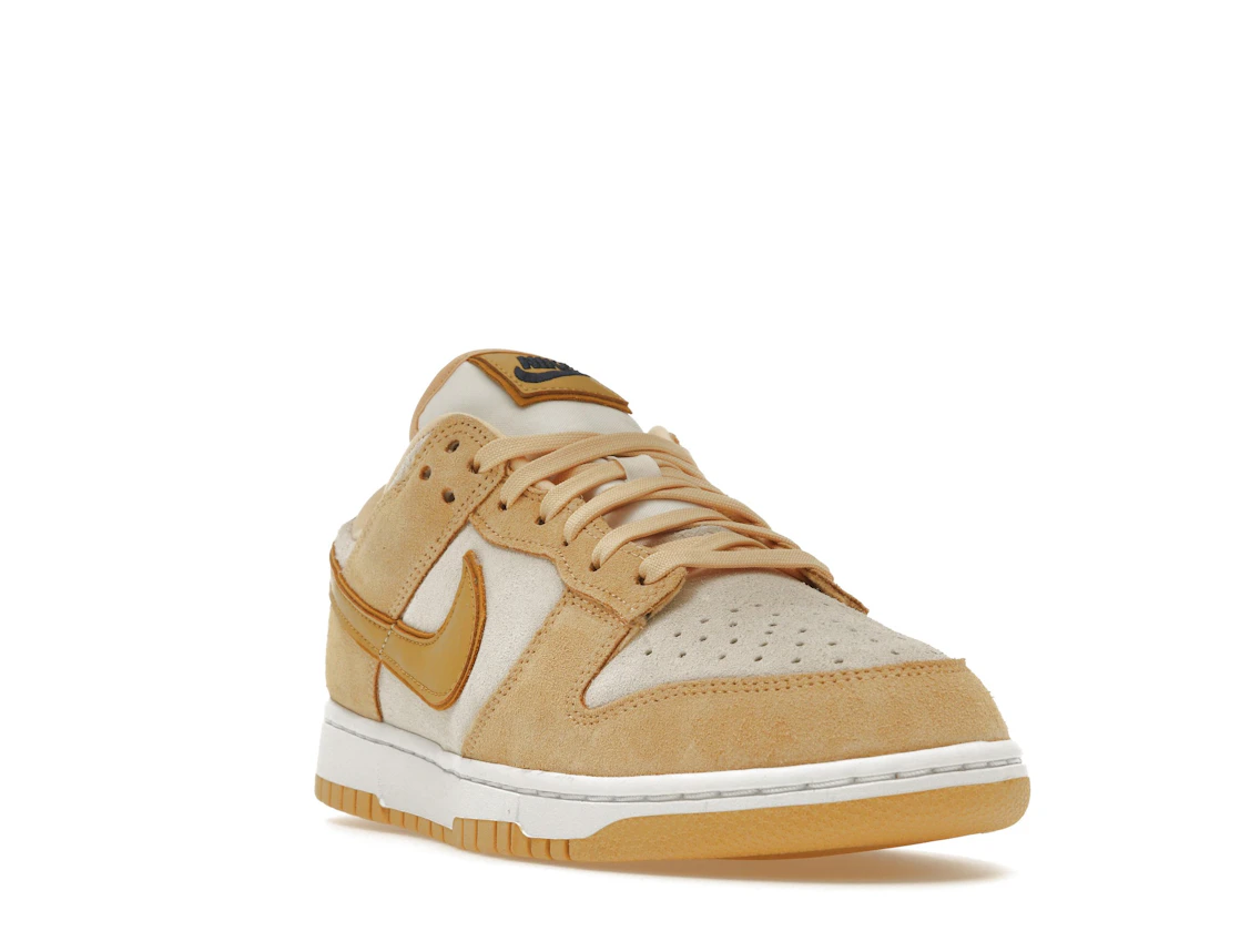 Vue 7 de Nike Dunk Low Celestial Gold Suede 