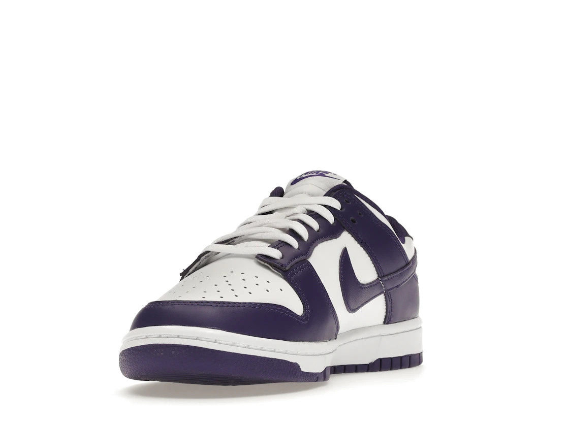 Vue 13 de Nike Dunk Low Championship Court Purple