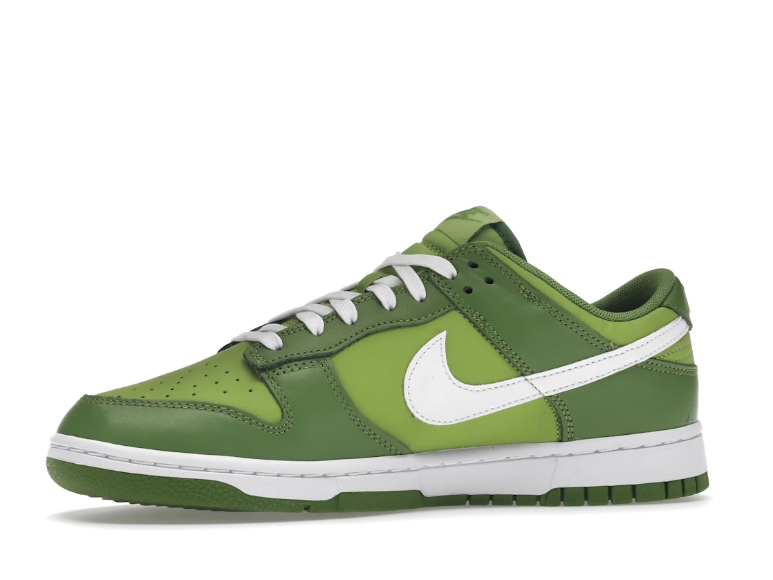 Vue 17 de Nike Dunk Low Chlorophyll
