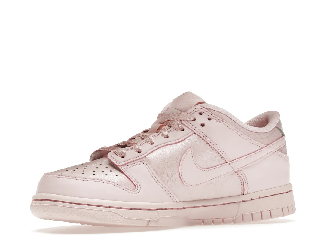 Vue 16 de Nike Dunk Low Prism Pink (GS)
