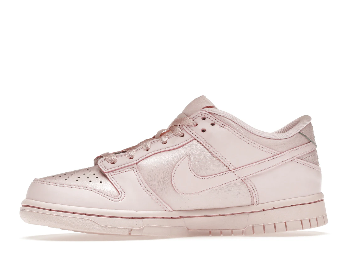 Vue 18 de Nike Dunk Low Prism Pink (GS)