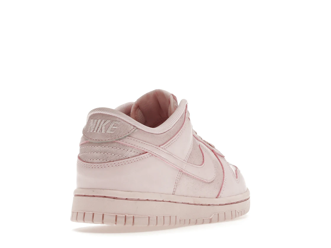 Vue 31 de Nike Dunk Low Prism Pink (GS)