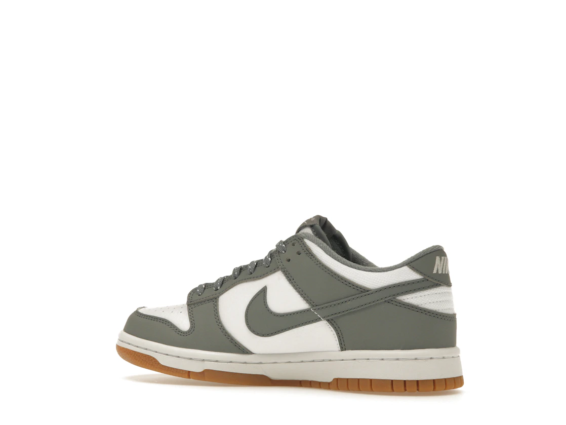 Vue 22 de Nike Dunk Low Reflective Grey (GS)