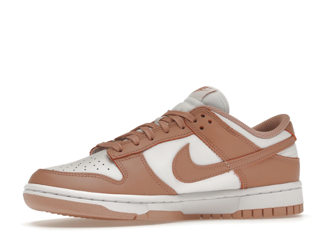 Vue 17 de Nike Dunk Low Rose Whisper 