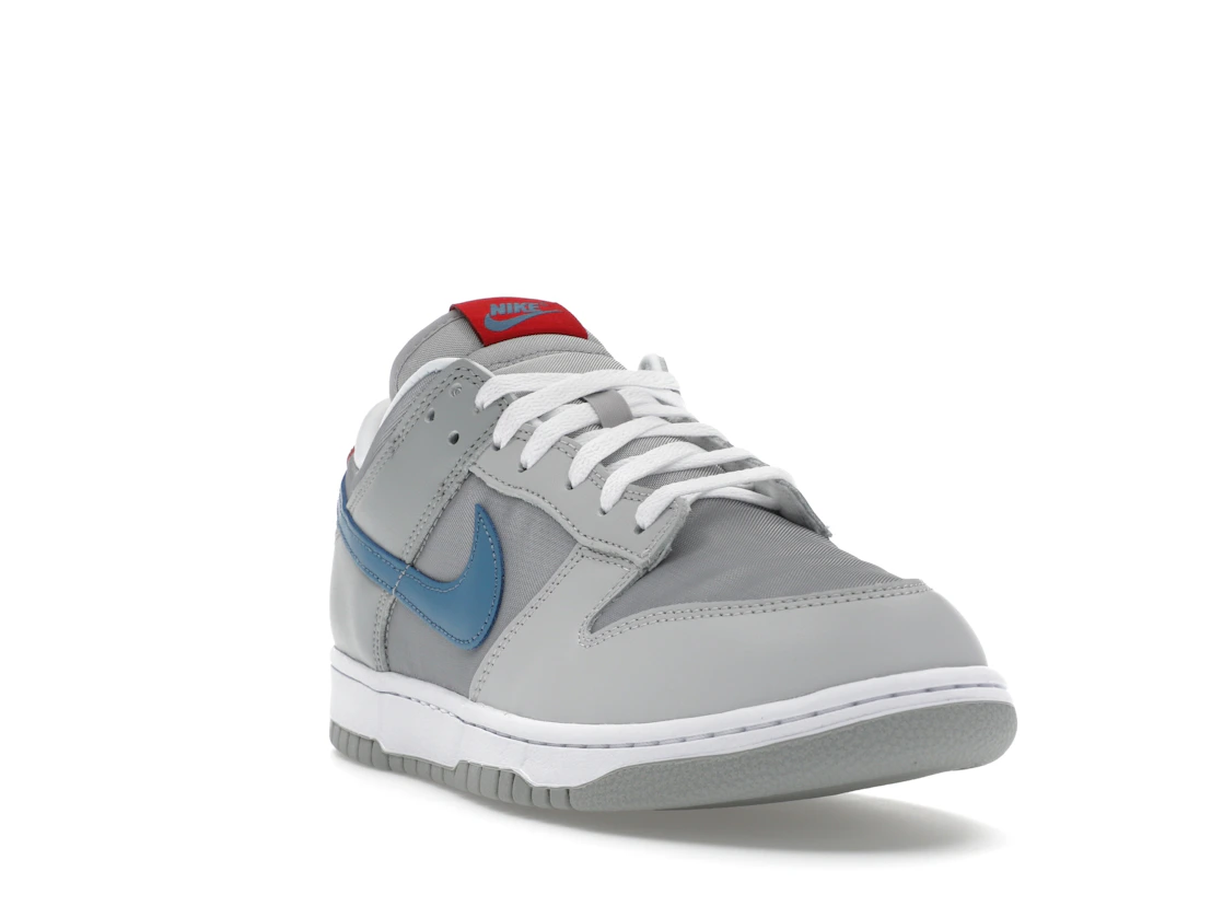 Vue 7 de Nike Dunk Low Silver Surfer (2024)