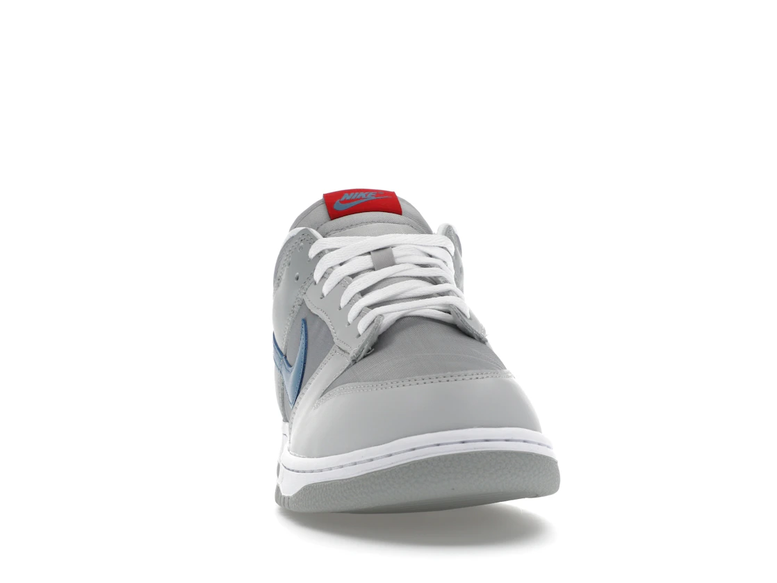 Vue 9 de Nike Dunk Low Silver Surfer (2024)