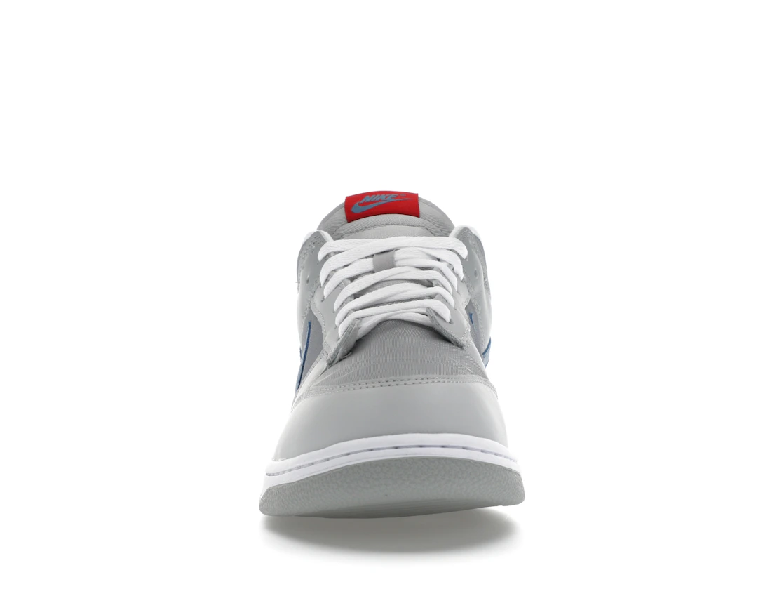 Vue 10 de Nike Dunk Low Silver Surfer (2024)