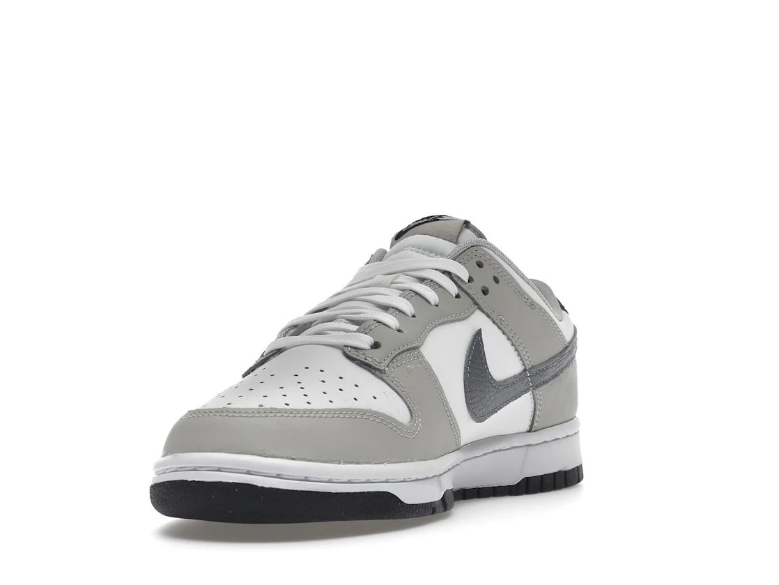 Vue 13 de Nike Dunk Low Stencil Swoosh