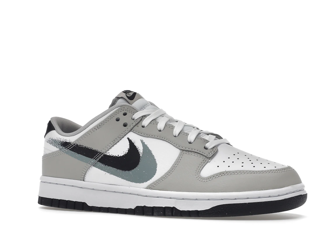 Vue 4 de Nike Dunk Low Stencil Swoosh