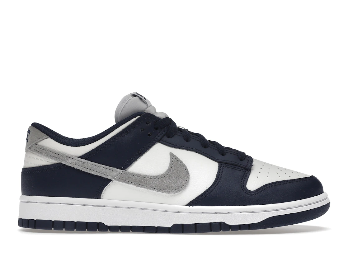 Vue 1 de Nike Dunk Low Summit White Midnight Navy