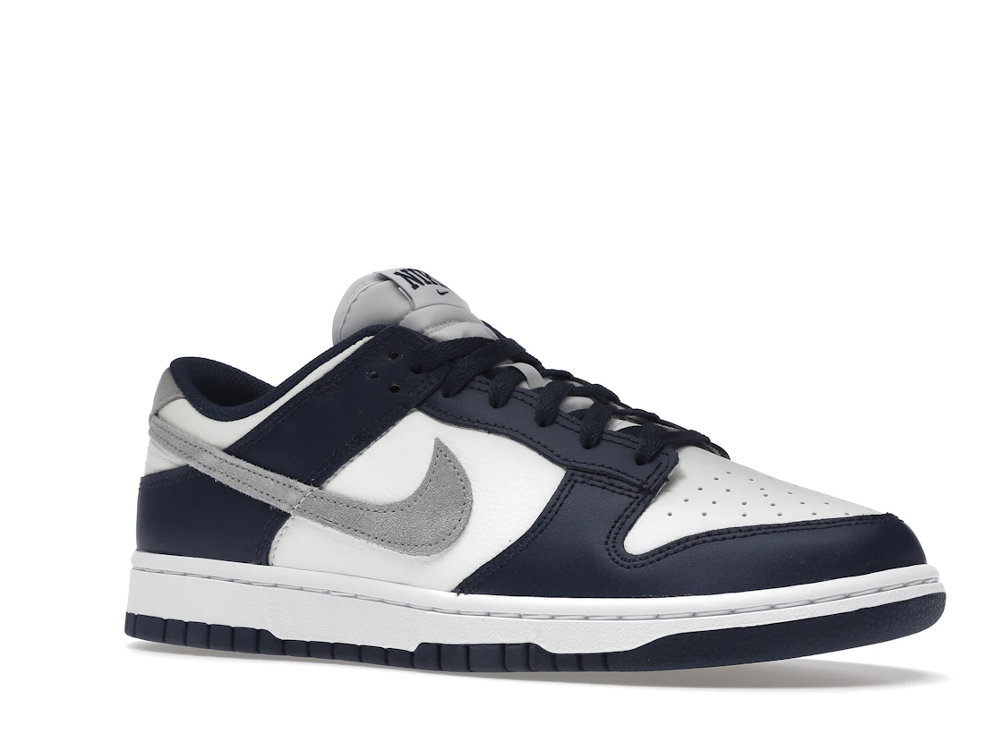 Vue 4 de Nike Dunk Low Summit White Midnight Navy