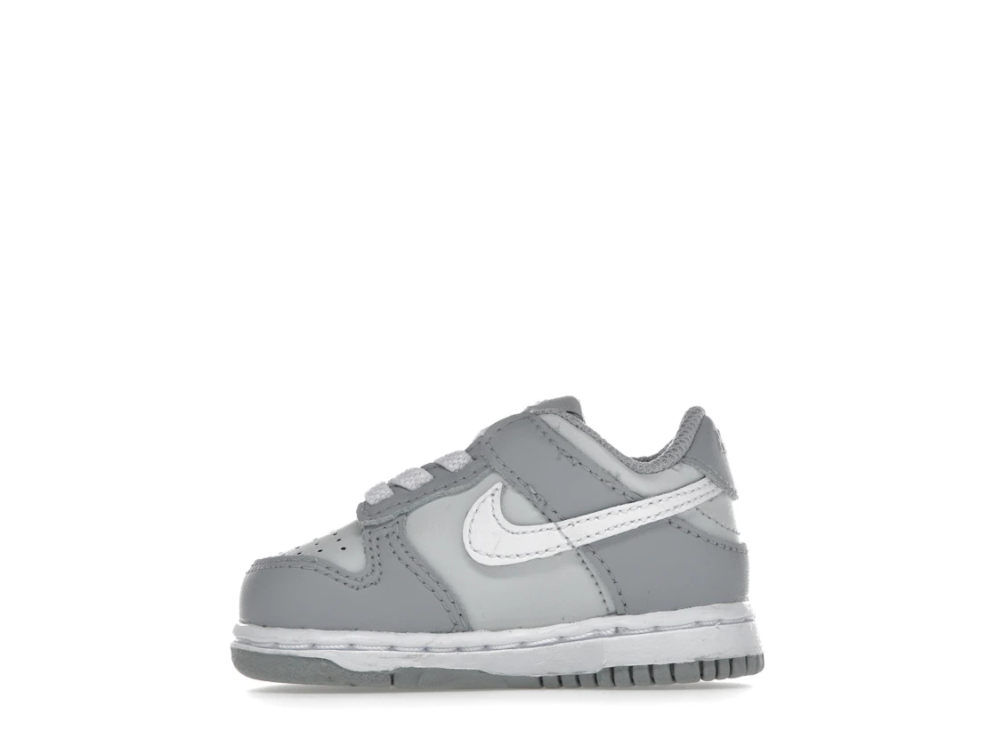 Vue 19 de Nike Dunk Low Two-Toned Grey (TD)