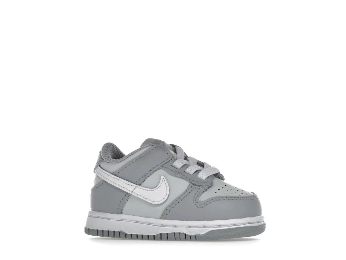 Vue 3 de Nike Dunk Low Two-Toned Grey (TD)