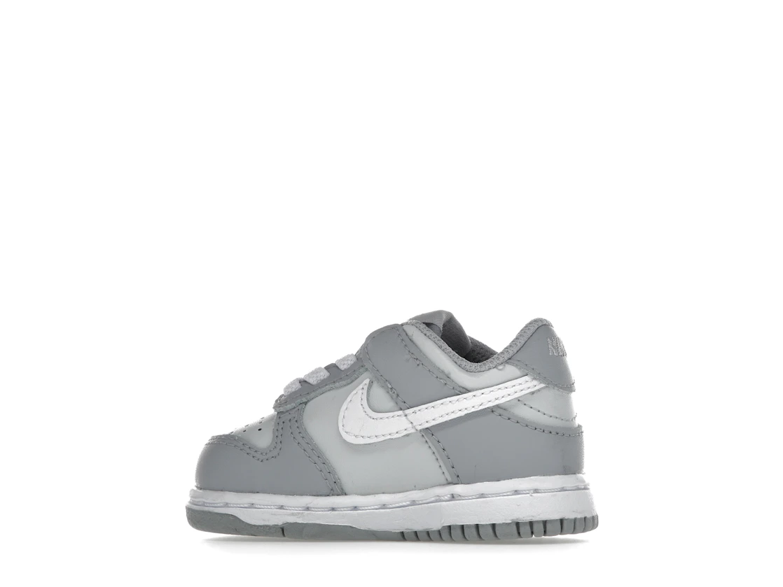 Vue 21 de Nike Dunk Low Two-Toned Grey (TD)