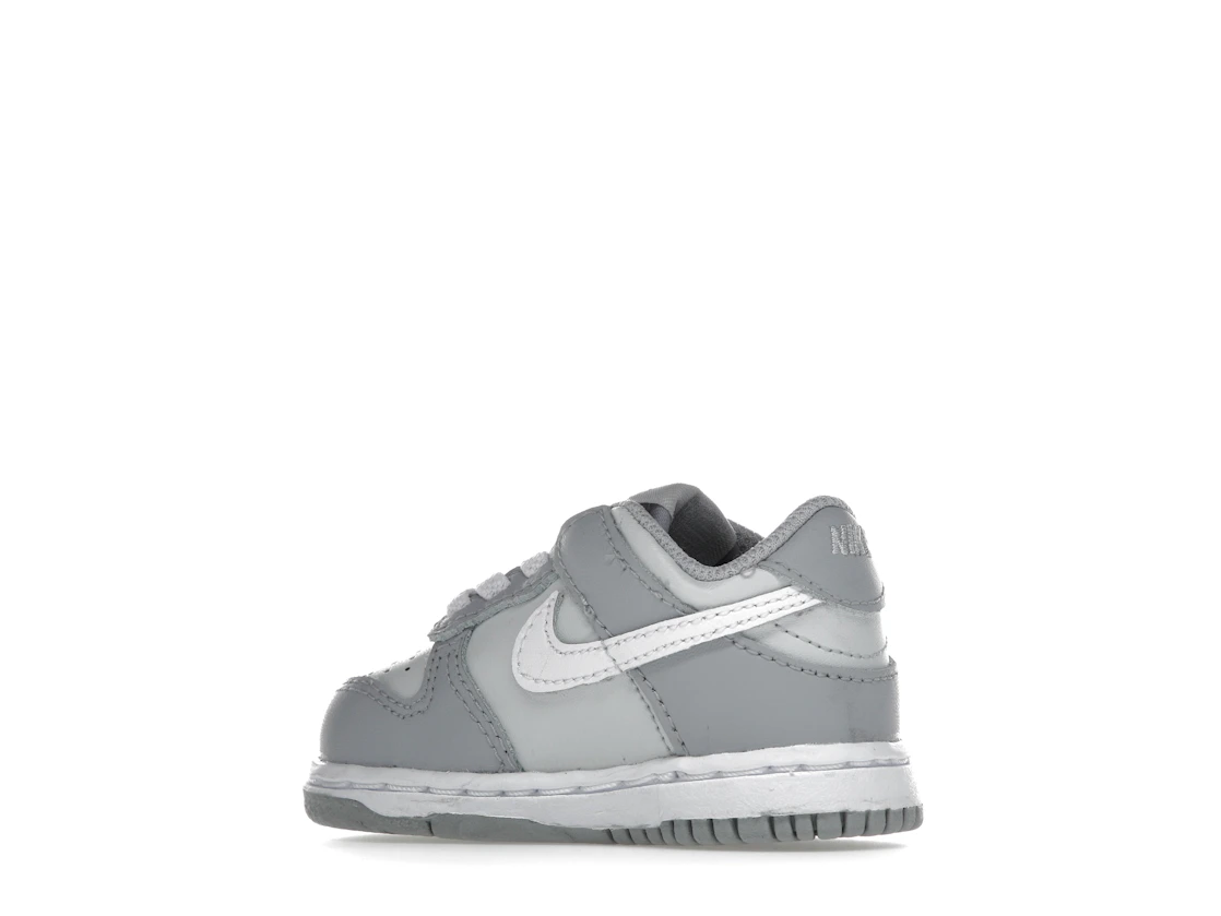Vue 22 de Nike Dunk Low Two-Toned Grey (TD)