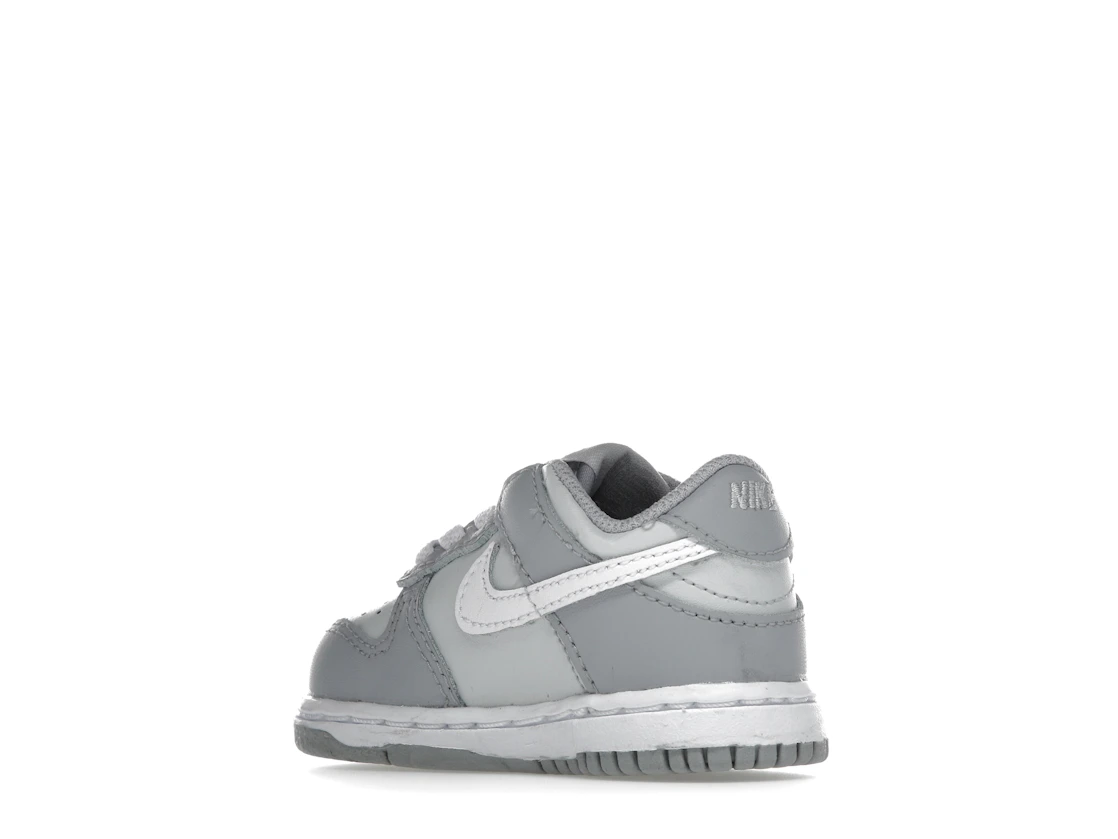 Vue 23 de Nike Dunk Low Two-Toned Grey (TD)