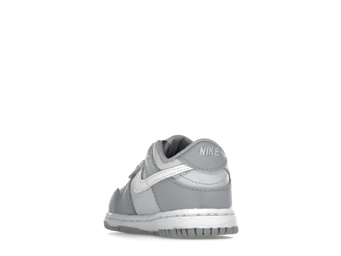 Vue 25 de Nike Dunk Low Two-Toned Grey (TD)
