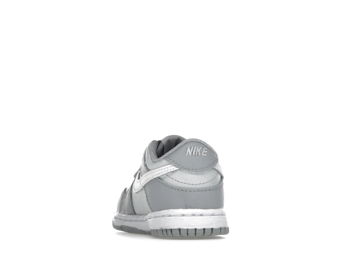 Vue 26 de Nike Dunk Low Two-Toned Grey (TD)