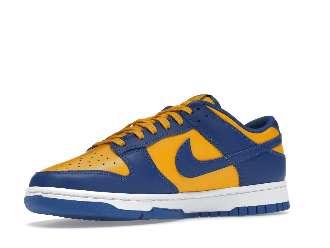 Vue 16 de Nike Dunk Low UCLA
