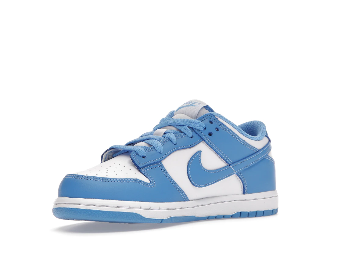 Vue 15 de Nike Dunk Low UNC (PS)