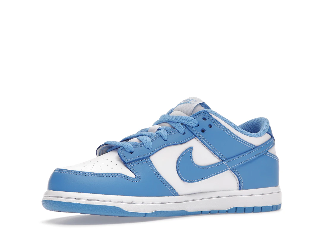 Vue 16 de Nike Dunk Low UNC (PS)