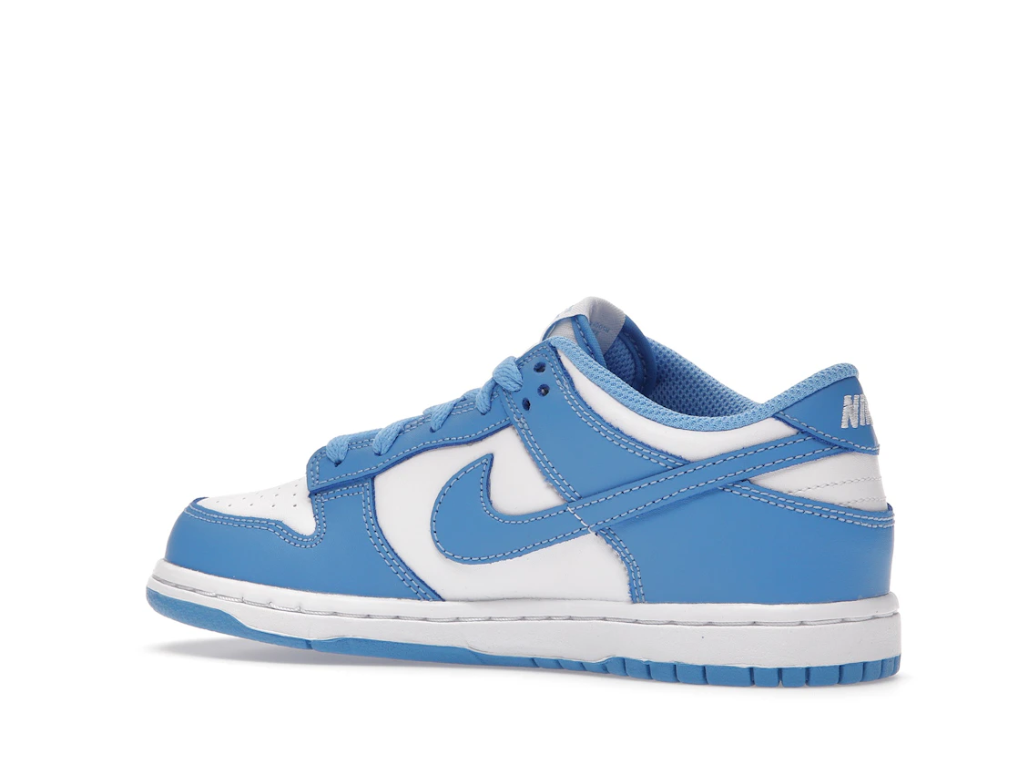 Vue 22 de Nike Dunk Low UNC (PS)