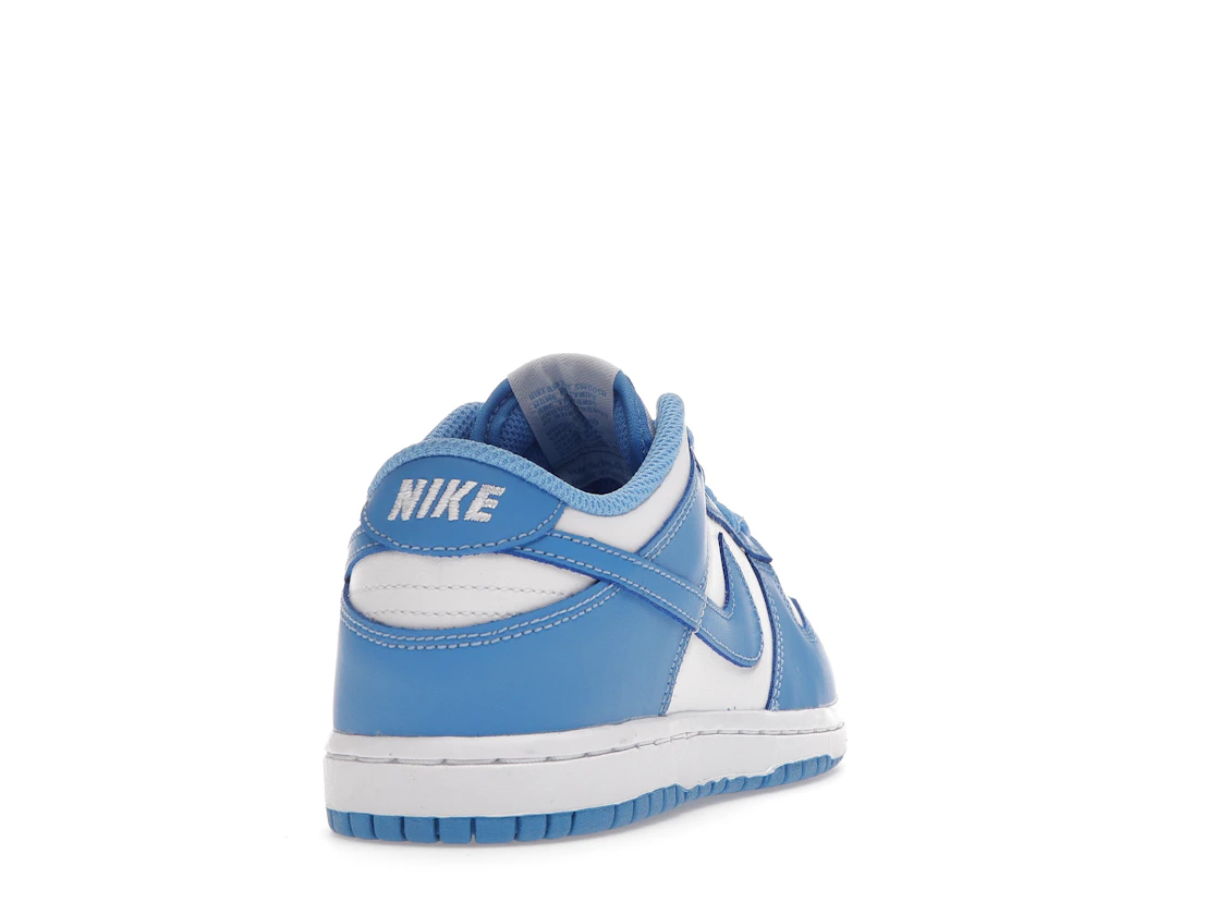 Vue 30 de Nike Dunk Low UNC (PS)