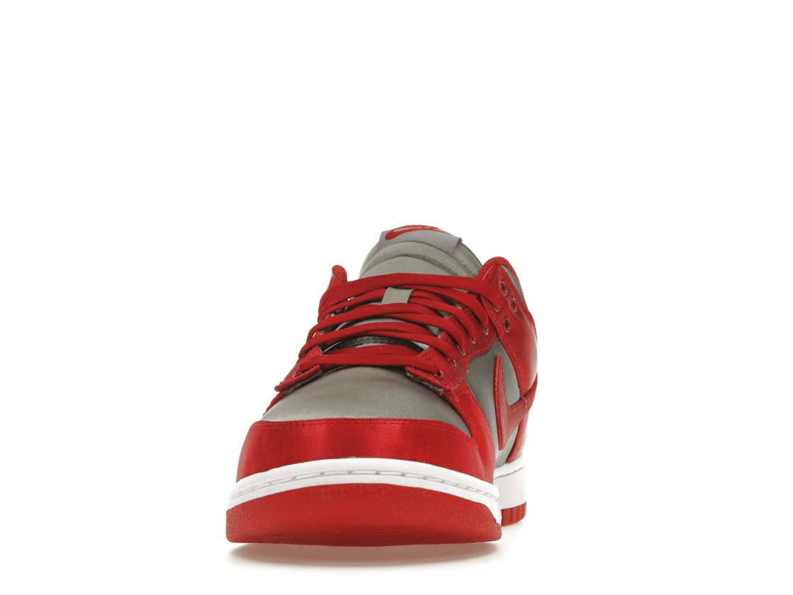 Vue 11 de Nike Dunk Low UNLV Satin 