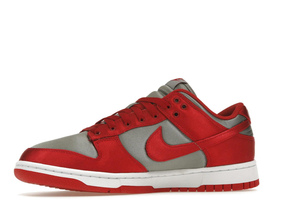 Vue 17 de Nike Dunk Low UNLV Satin 
