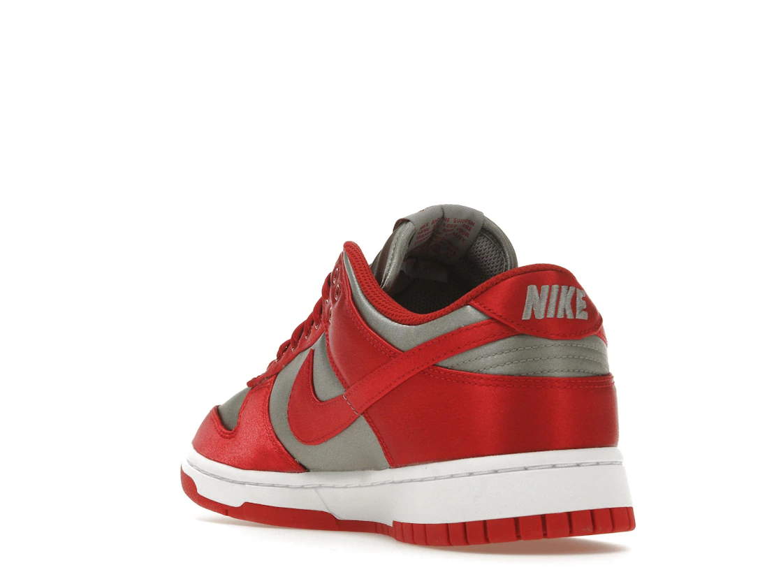 Vue 25 de Nike Dunk Low UNLV Satin 