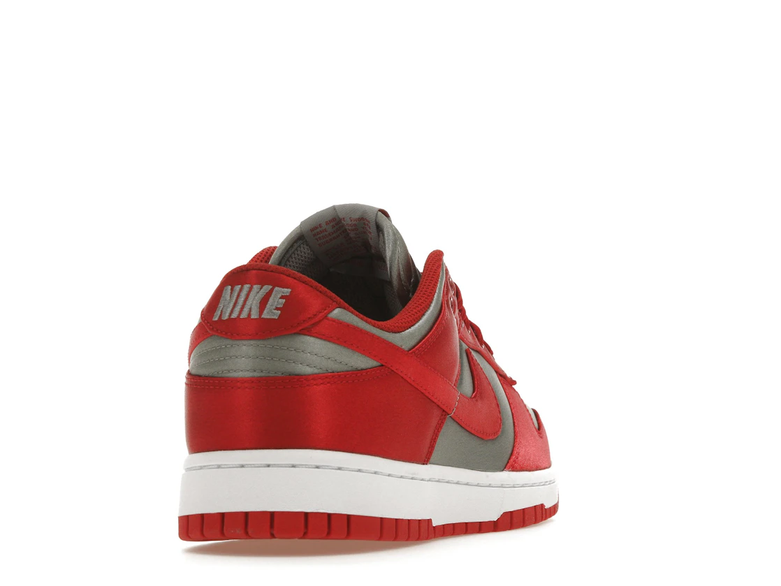Vue 30 de Nike Dunk Low UNLV Satin 