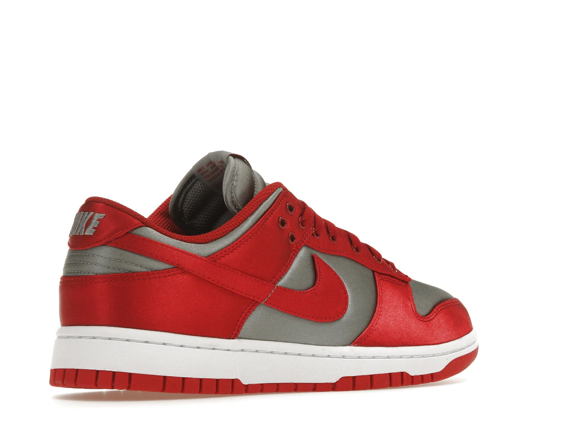 Vue 33 de Nike Dunk Low UNLV Satin 