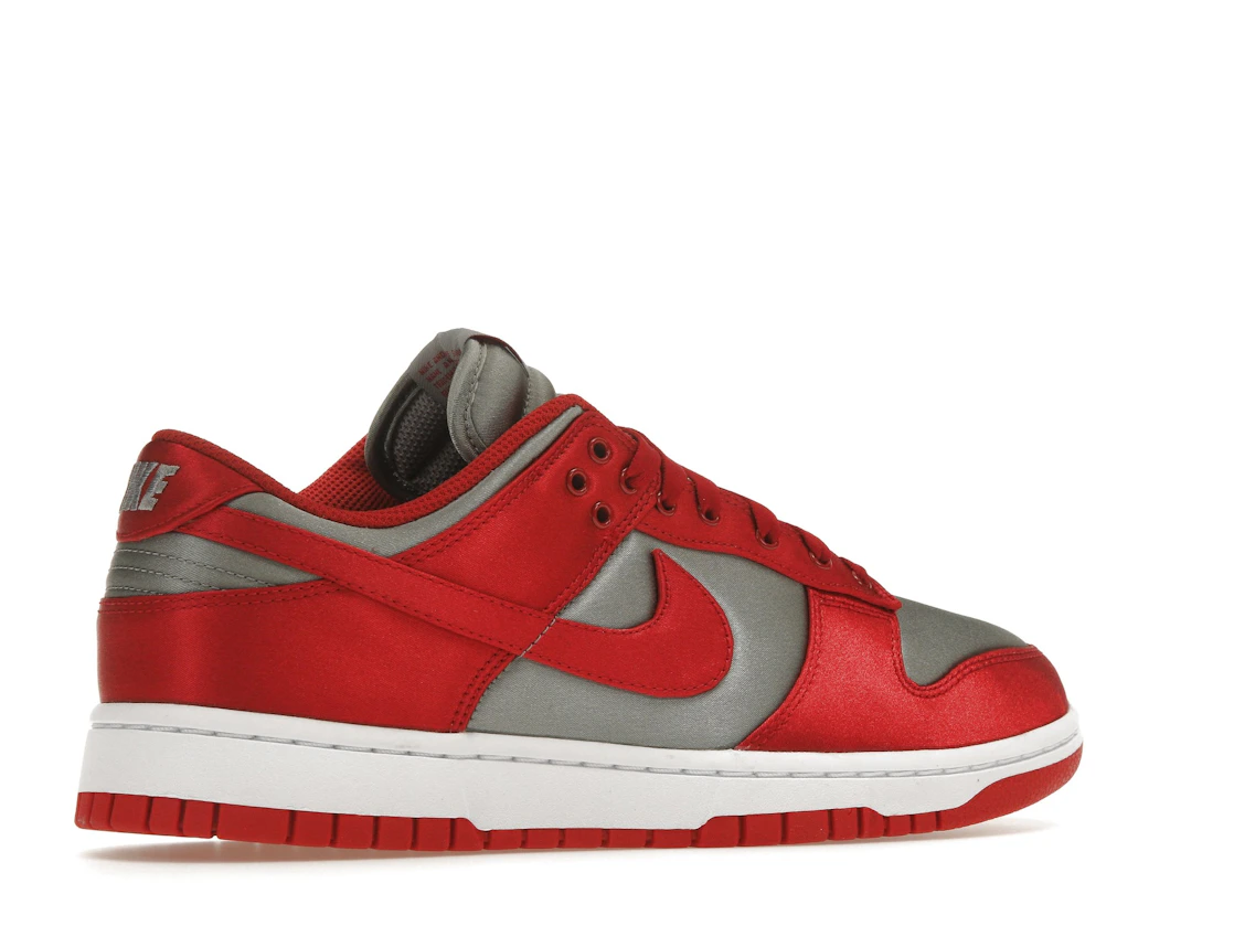 Vue 34 de Nike Dunk Low UNLV Satin 