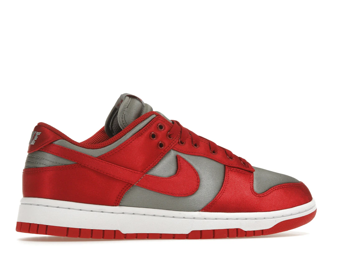 Vue 35 de Nike Dunk Low UNLV Satin 