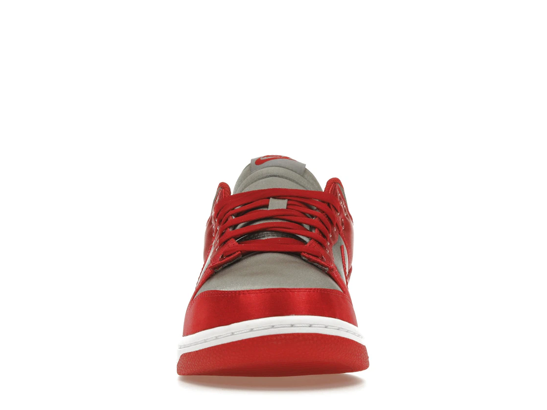 Vue 10 de Nike Dunk Low UNLV Satin 