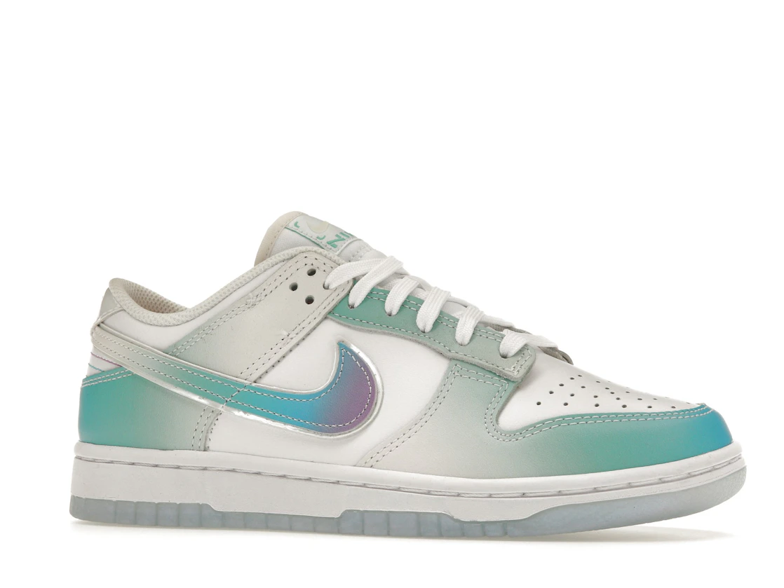 Vue 3 de Nike Dunk Low Unlock Your Space 