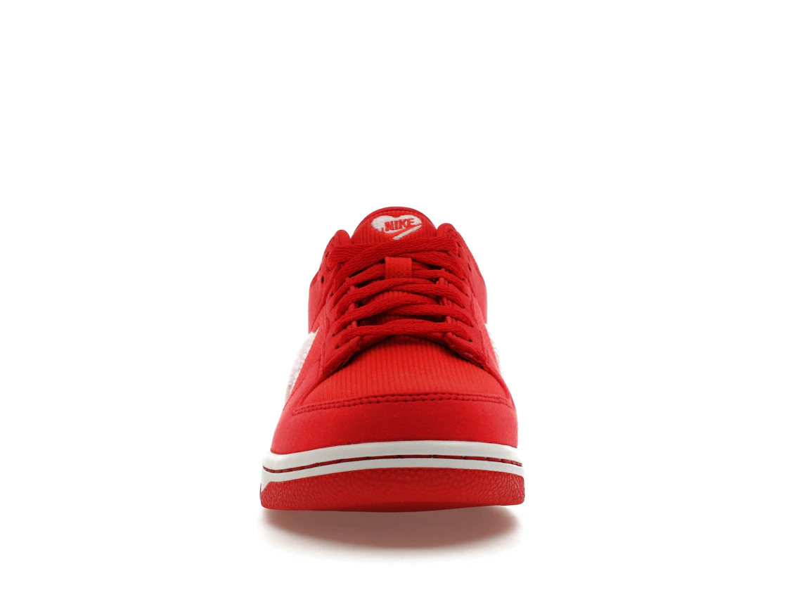 Vue 10 de Nike Dunk Low Valentine's Day (2024) (GS)