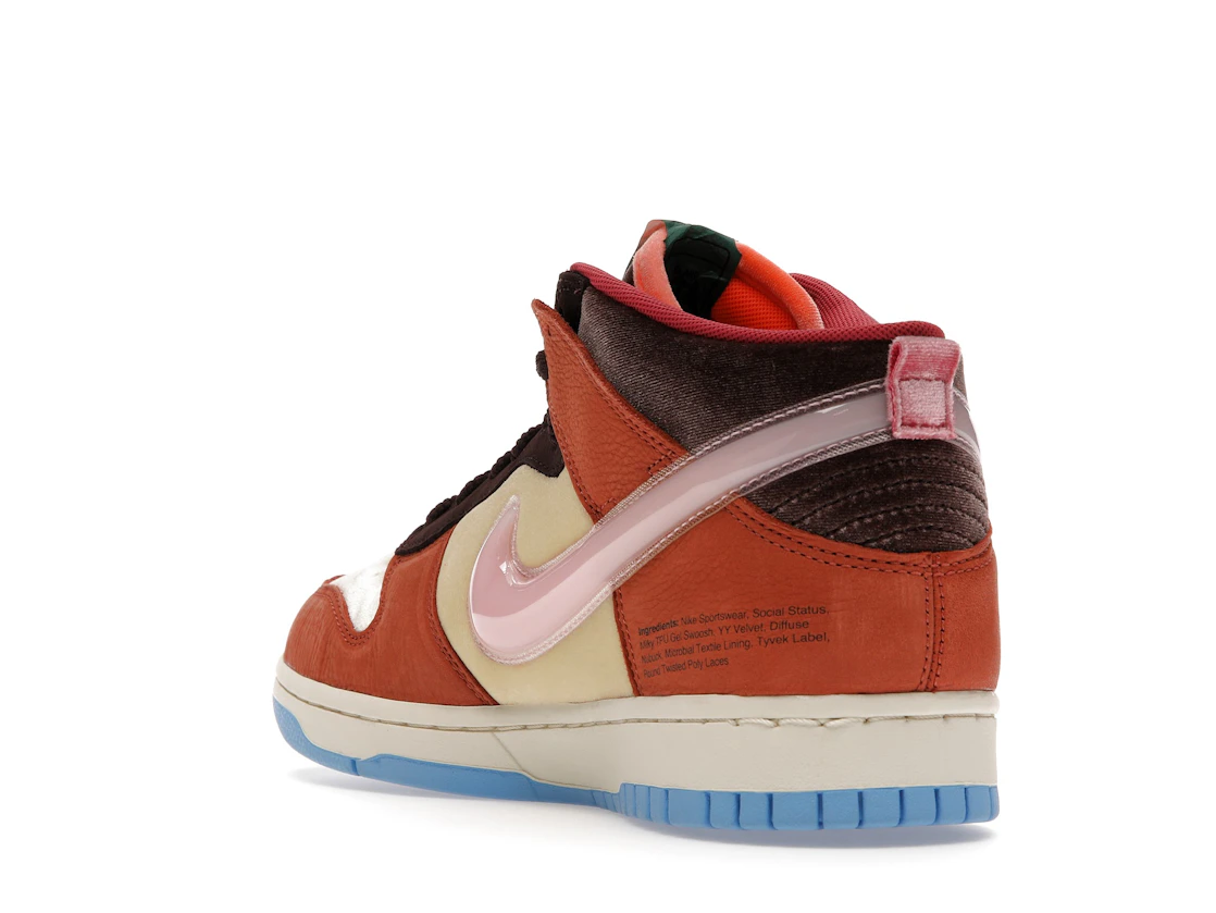 Vue 25 de Nike Dunk Mid Social Status Free Lunch Chocolate Milk