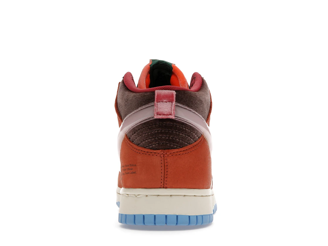 Vue 28 de Nike Dunk Mid Social Status Free Lunch Chocolate Milk