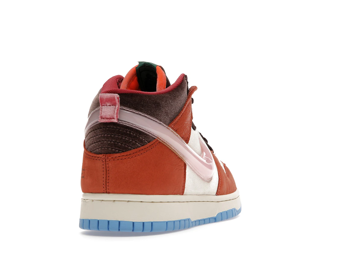 Vue 30 de Nike Dunk Mid Social Status Free Lunch Chocolate Milk