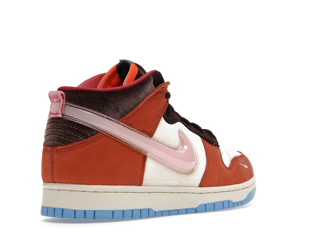 Vue 32 de Nike Dunk Mid Social Status Free Lunch Chocolate Milk