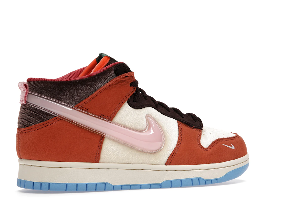 Vue 34 de Nike Dunk Mid Social Status Free Lunch Chocolate Milk