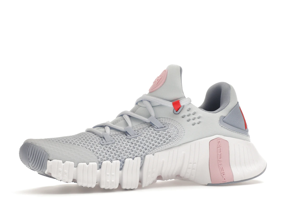 Vue 17 de Nike Free Metcon 4 Football Grey Soft Pink 
