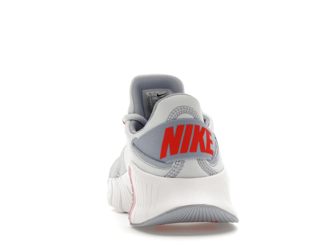 Vue 27 de Nike Free Metcon 4 Football Grey Soft Pink 